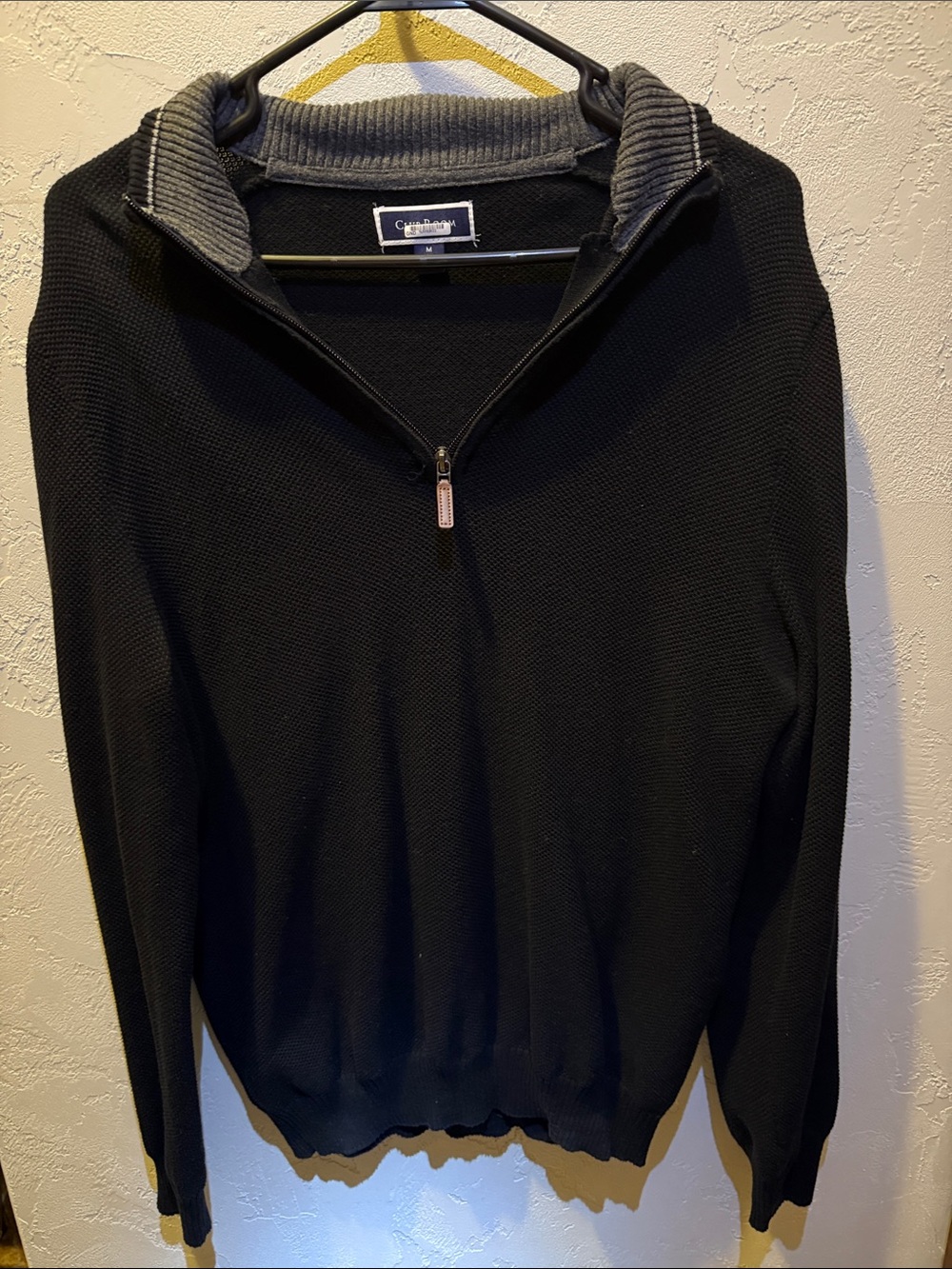 Men’s croft & barrow Black Half-Zip Sweater with Gray Ribbed Collar size medium